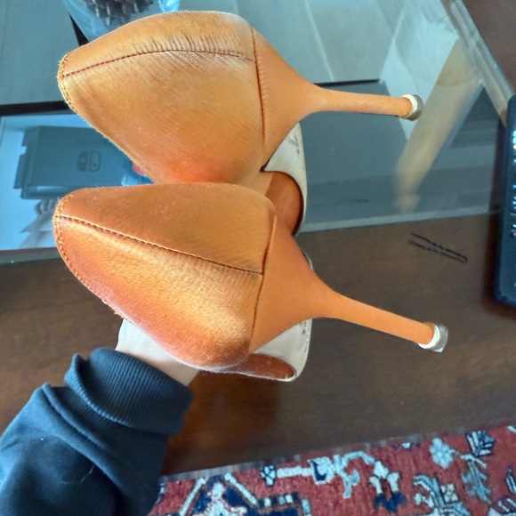 Manolo Blahnik Hangisi Orange - Picture 3 of 8